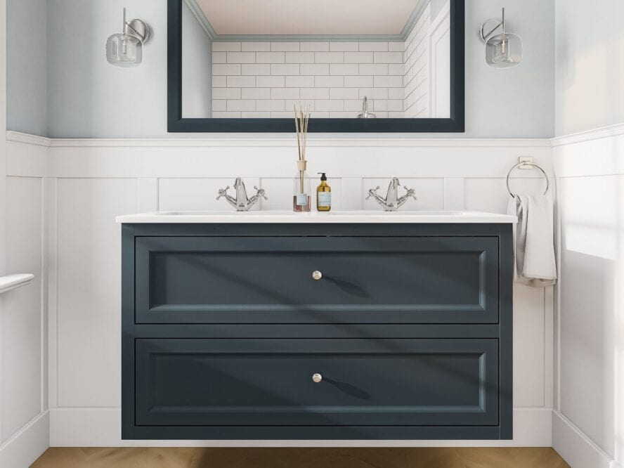Hangend badkamermeubel met een klassiek front in 120 cm in de kleur Hague Blue met een keramische wastafel