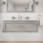 Engels klassiek badkamermeubel 120 cm in Manor House Grey met keramische wastafel, dubbele wastafel