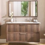 Massief donker eiken badkamermeubel van 120 cm uit de Grooveline-serie, uitgevoerd met twee ruime lades en inclusief een bijpassende keramische wastafel.