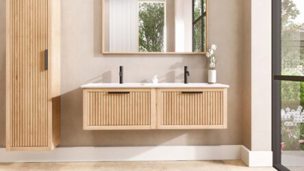 Hangend modern badkamermeubel 140 cm naturel eiken met groevenfront en keramische wastafel