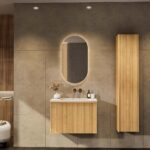 Eiken badkamermeubel 80 cm met vlak front, extra binnenlade en geïntegreerde solid surface wastafel