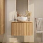Rond hangend naturel eiken badkamermeubel 80 cm met afgeronde hoeken, groevenfront en eiken wastafelblad