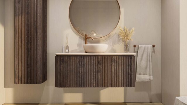 De Softgroove massief eiken badkamermeubels kenmerken zich door de afgeronde hoeken. Hiermee krijgen de meubels een retro look and feel. Het meubel is voorzien van een extra binnenlade waarin je handig alle badkamerspullen in kunt opbergen. Deze bevi