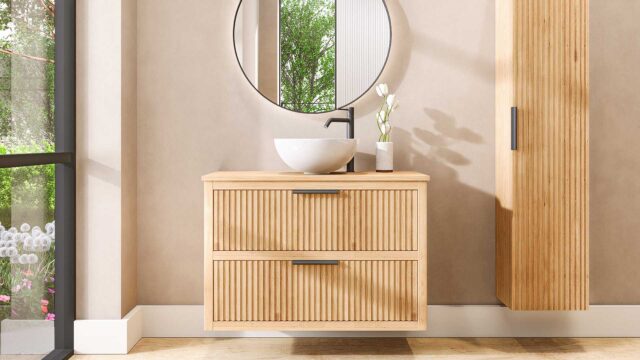 Hangend naturel eiken badkamermeubel 100 cm met twee lades en naturel eiken blad met witte waskom