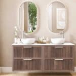 Hangend donker eiken wastafelmeubel 160 cm met ribbelfront, vier lades en solid surface blad met 2 waskommen