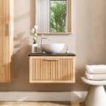 Eiken wastafelmeubel 70 cm met ribbelfront, granieten blad en ronde keramische waskom, hangend