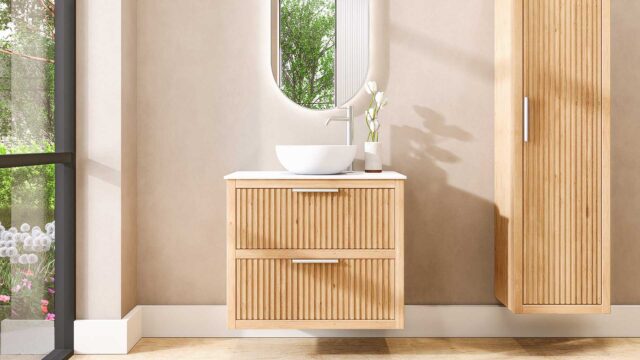 Hangend naturel eiken badkamermeubel 80 cm met ribbelfront, twee lades en solid surface blad met witte waskom