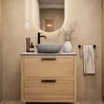 Modern naturel eiken badkamermeubel 80 cm met dubbele lade, vlak front en grijs limestone blad met witte waskom