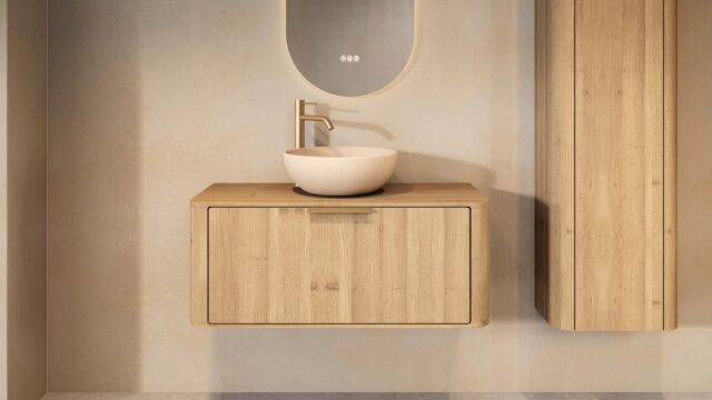 Het Bergwood Curved badkamermeubel is een rond meubel van massief eikenhout, ontworpen voor wie warmte, vakmanschap en luxe in de badkamer zoekt. De zachte afgeronde hoeken en het volledig massief eiken wastafelblad geven het meubel een unieke, natuu