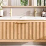 Massief naturel eiken badkamermeubel van 120 cm uit de Grooveline-serie, uitgevoerd met één ruime lade en inclusief een bijpassende keramische wastafel.