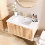 massief eiken badmeubel met keramische wastafel in 80 cm.