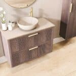 Modern donker eiken badkamermeubel 100 cm met twee lades en limestone blad met witte waskom