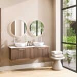 Modern hangend badkamermeubel 140 cm massief eiken met ribbelfront en solid surface met 2 waskommen