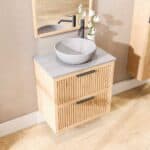 Hangend naturel eiken badkamermeubel 70 cm met ribbelfront, twee lades en grijs limestone blad met witte waskom