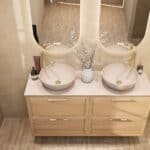 Hangend naturel eiken badkamermeubel 140 cm met dubbele lade en limestone blad met witte waskom
