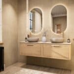 Hangend naturel eiken badkamermeubel 160 cm met enkele lade en limestone blad met witte waskom