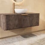 Rond donker eiken badkamermeubel 120 cm met groevenfront, eiken blad en witte solid surface waskom