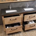 Ruim massief eiken badkamermeubel 160 cm met granieten blad en dubbele bijpassende waskommen