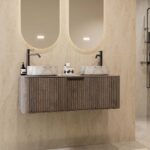Rond hangend donker eiken wastafelmeubel 120 cm met ribbelfront en twee marmerlook waskommen