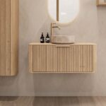 Rond hangend naturel eiken badkamermeubel 100 cm met groevenfront en beige marmerlook waskom