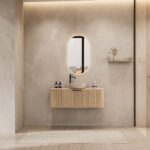 Rond hangend naturel eiken badkamermeubel 120 cm met groevenfront en beige marmerlook waskom