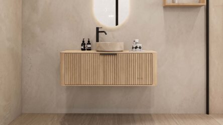 Rond hangend naturel eiken badkamermeubel 120 cm met groevenfront en beige marmerlook waskom