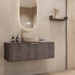 Rond hangend donker eiken badkamermeubel 120 cm met afgeronde hoeken en beige marmerlook waskom