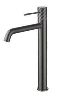 Moderne hoge wastafelkraan in black gun metal, geschikt voor een badmeubel met waskom. Voorzien van een duurzame PVD-coating, 5 jaar garantie en verkrijgbaar in 6 kleuren. Kenmerkend voor de Toscana serie is het gedraaide reliëf op de bediening: een