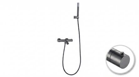 Moderne thermostatische bad/douchekraan in gunmetal met duurzame PVD-coating. Geleverd als complete set met handdouche, doucheslang en wandhaak. Verkrijgbaar in 6 kleuren.