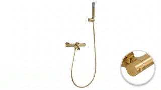 Luxe thermostatische bad/douchekraan in geborsteld goud met duurzame PVD-coating. Geleverd als complete set met handdouche, doucheslang en wandhaak. Verkrijgbaar in 6 kleuren.