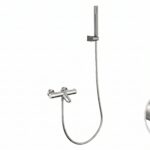 Stijlvolle thermostatische bad/douchekraan in geborsteld nikkel. Geleverd als complete set met handdouche, doucheslang en wandhaak. Verkrijgbaar in 6 kleuren.
