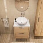 Hangend massief eiken wastafelmeubel 60 cm met twee lades en Bianco Carrara marmer met keramische waskom