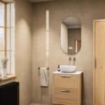 Hangend naturel eiken wastafelmeubel 60 cm met twee lades, vlak front en solid surface waskom