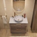 Hangend donker eiken badkamermeubel 80 cm met twee lades en grijs limestone blad