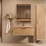 Het Riva badkamermeubel 100 in naturel eiken combineert ambachtelijk vakmanschap met moderne luxe. Gemaakt van massief eiken met ribbelfront, softclose lades en een mat beige Mineraalsteen wastafel. De wastafel kan met of zonder kraangaten worden gel