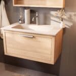 Modern naturel eiken badkamermeubel 80 cm met één lade en mat witte mineraalstenen wastafel