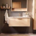 Modern naturel eiken badkamermeubel 100 cm met één lade en mat witte mineraalstenen wastafel