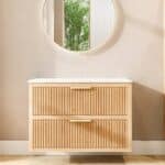 Hangend naturel eiken badkamermeubel 100 cm met twee lades en wit marmer blad met witte waskom