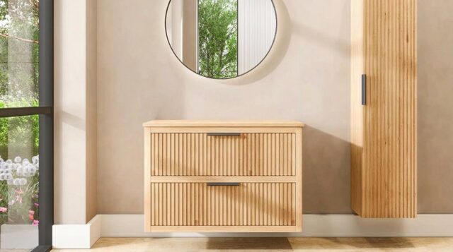 Hangend naturel eiken badkamermeubel 100 cm met twee lades en naturel eiken blad met witte waskom