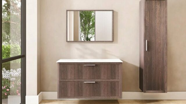 Hangend donker eiken badkamermeubel 120 cm met ribbelfront, twee lades en solid surface blad met witte waskom
