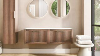 Modern hangend badkamermeubel 140 cm massief eiken met ribbelfront en solid surface met 2 waskommen