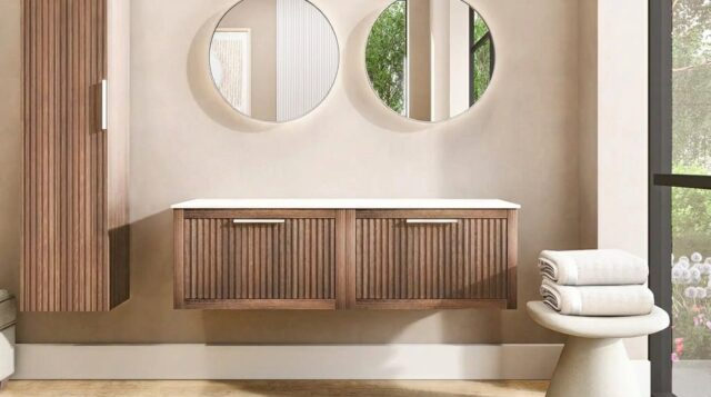 Modern hangend badkamermeubel 140 cm massief eiken met ribbelfront en solid surface met 2 waskommen