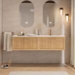Hangend naturel eiken badkamermeubel 120 cm met twee lades en dubbele mat beige mineraalstenen wastafel