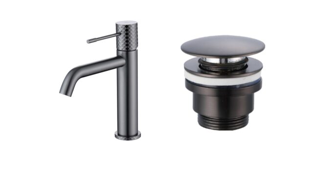 Moderne lage wastafelkraan in black gun metal voor een badmeubel met wastafel, geleverd als complete set inclusief bijpassende clickwaste met duurzame PVD-coating. De clickwaste is een handige pop-up afvoer die je eenvoudig opent en sluit door erop t