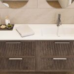 Modern donker eiken badkamermeubel 100 cm met twee lades en mat beige mineraalstenen wastafel