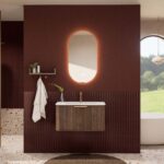 Rond hangend donker eiken badkamermeubel 80 cm met groevenfront en mat witte solid surface wastafel