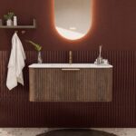 Rond donker eiken badkamermeubel 100 cm met groevenfront en mat witte solid surface wastafel