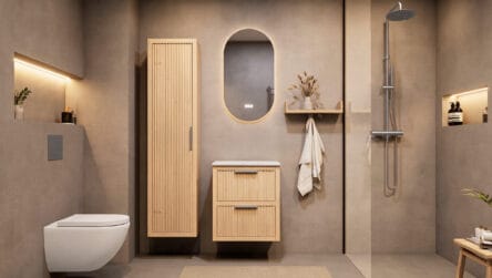 Hangend naturel eiken badkamermeubel 60 cm met twee lades en wit marmer blad met witte waskom