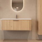 Rond naturel eiken wastafelmeubel 120 cm met vlak front en mat witte solid surface wastafel