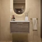 Hangend naturel eiken badkamermeubel 70 cm met één lade en witte solid surface waskom